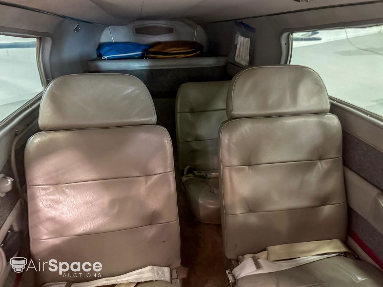 1969 Cessna T310Q - Interior