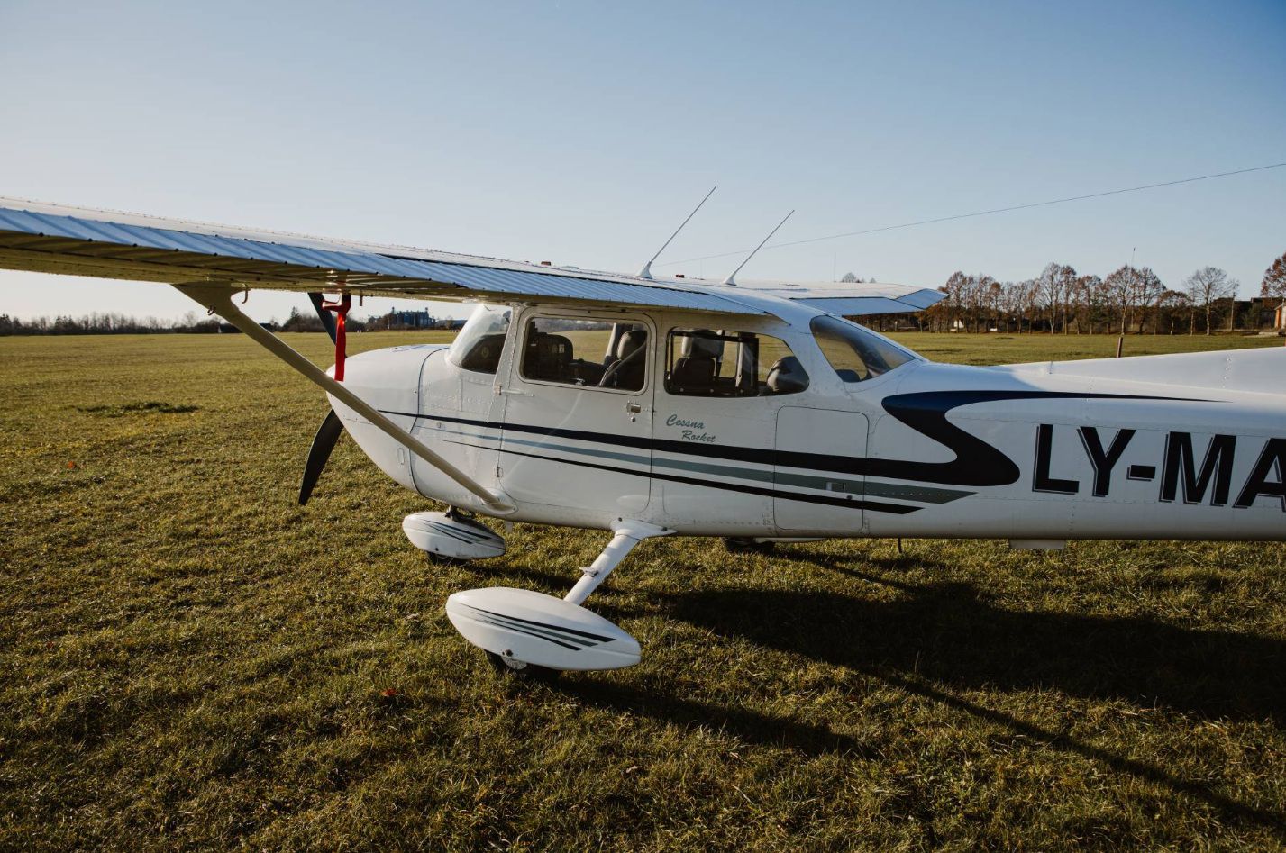1973 Cessna 172J - Exterior