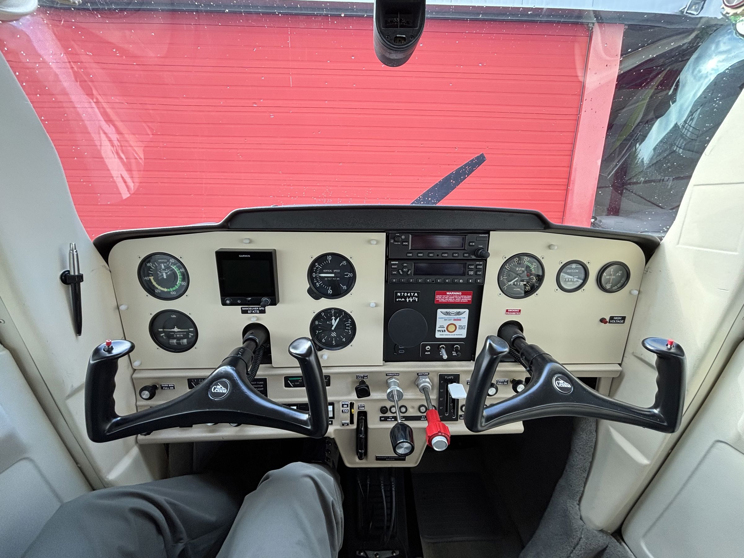 1976 Cessna 150M - Interior