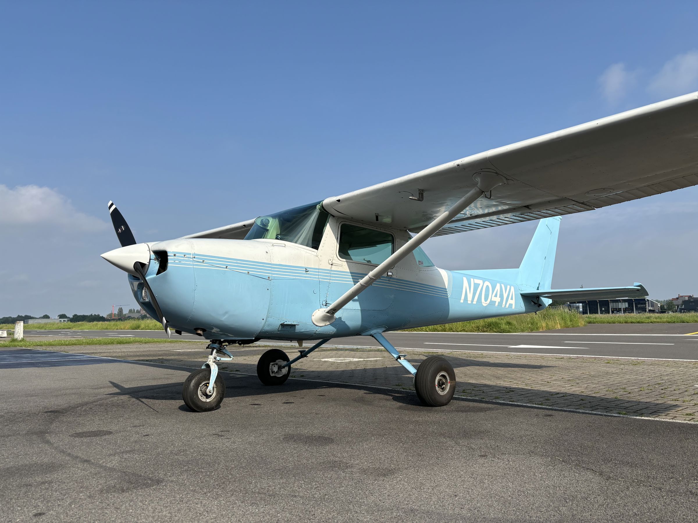 1976 Cessna 150M - Exterior