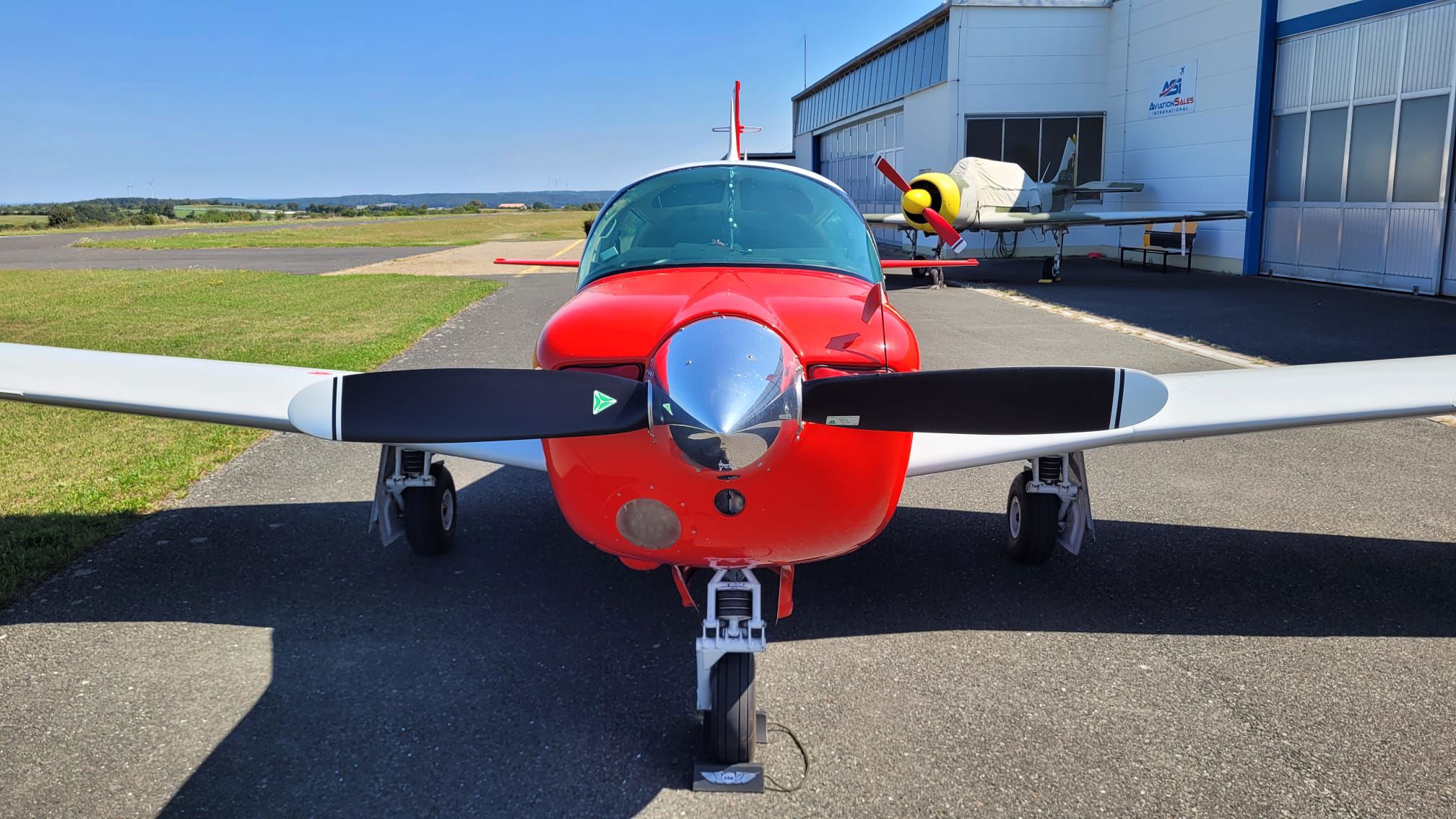 1987 Mooney M20J 201 - Exterior