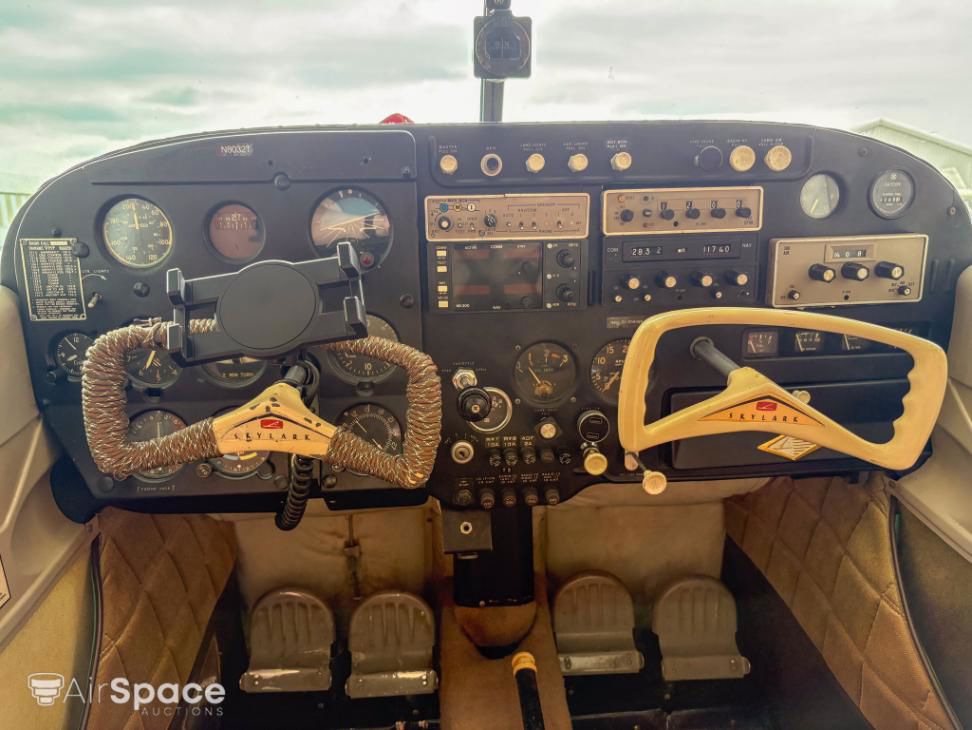 1960 Cessna 175A - Interior