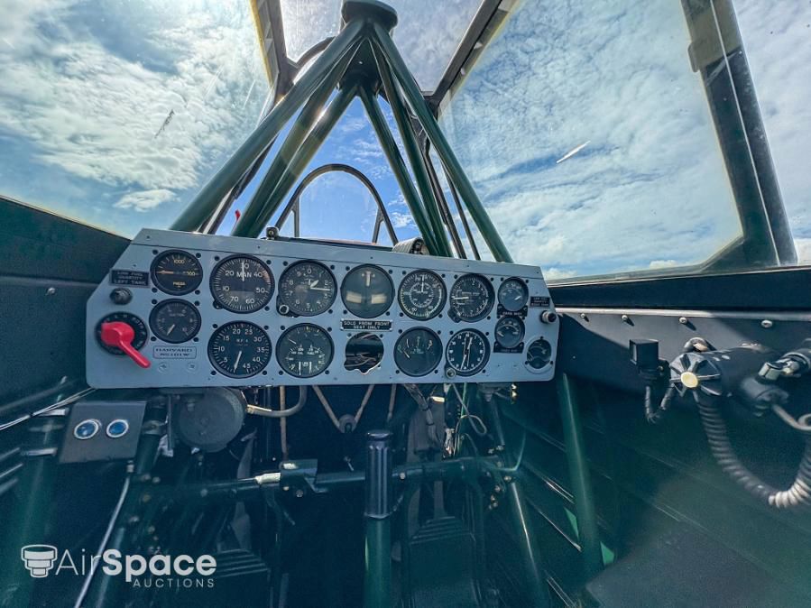 1952 Canadian Car & Foundry Harvard Mk IV - Interior